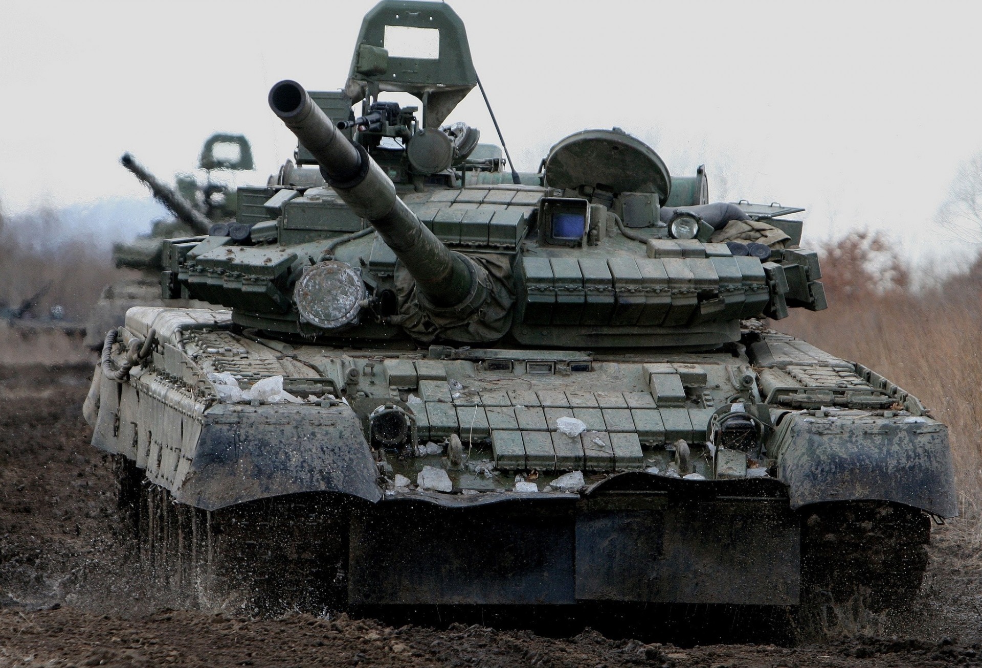 t-80bw koń shire wojskowy błoto zbiornik