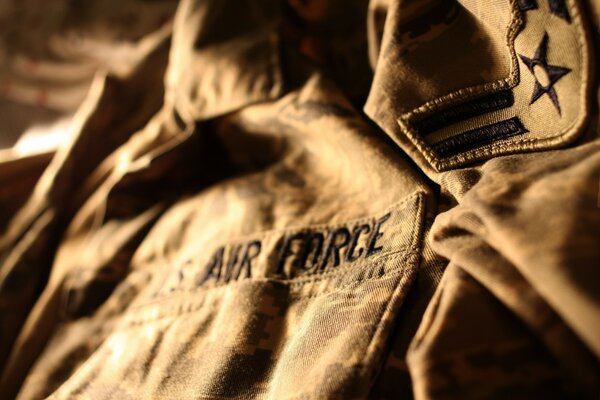 Uniforme militaire de l armée de l air, couleur marron clair