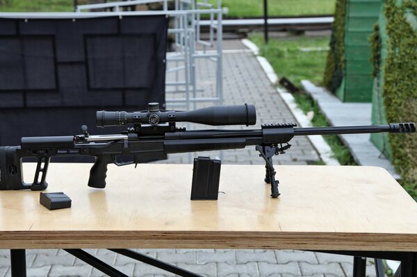 Fusil de sniper russe prêt pour le test
