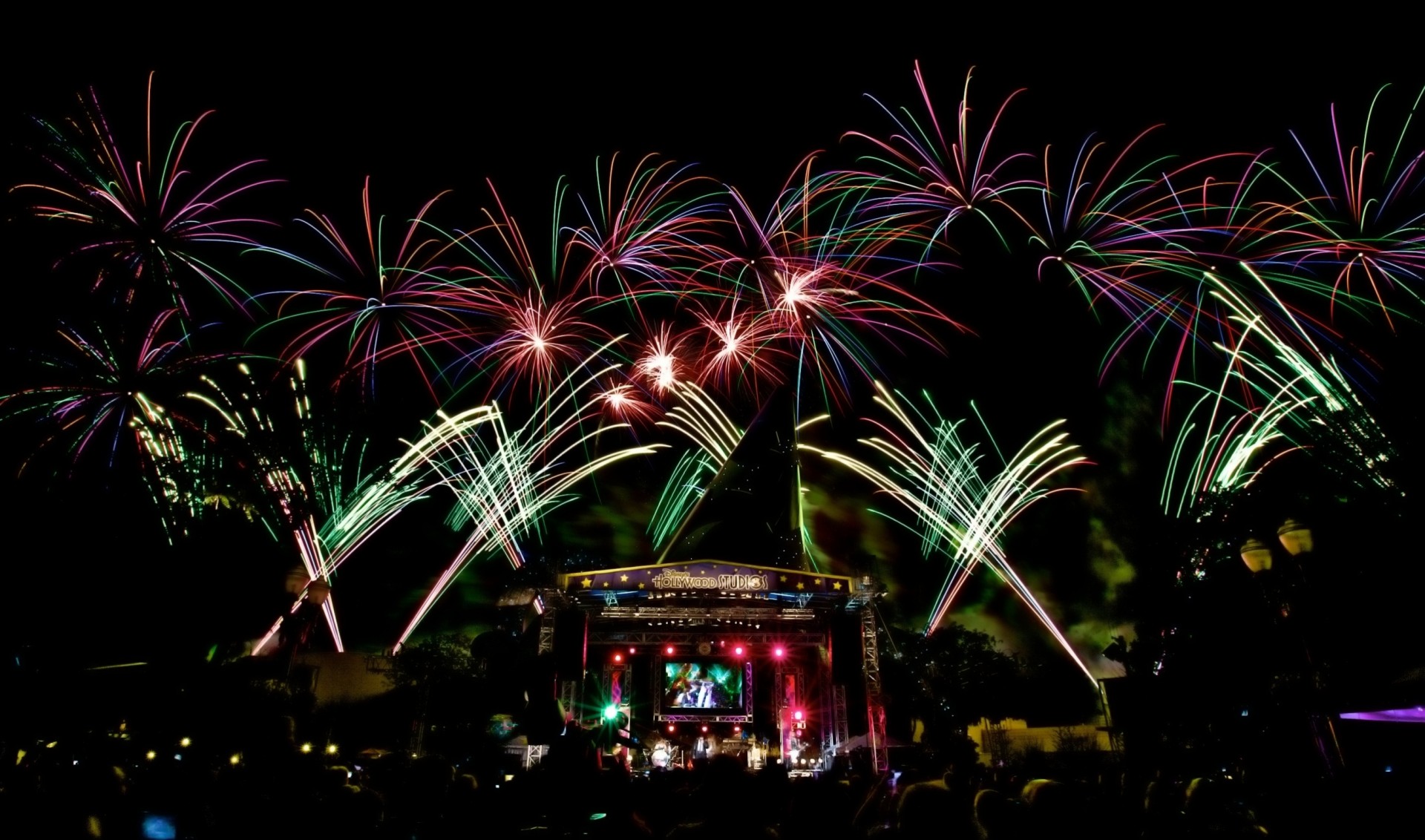 nacht feuerwerk disney magisches königreich weihnachtsdekoration