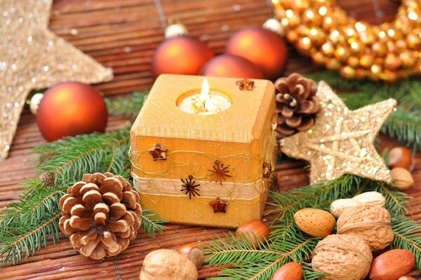 Christmas decorations on the table