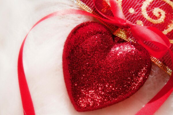 Christmas tree toy - red heart in sequins