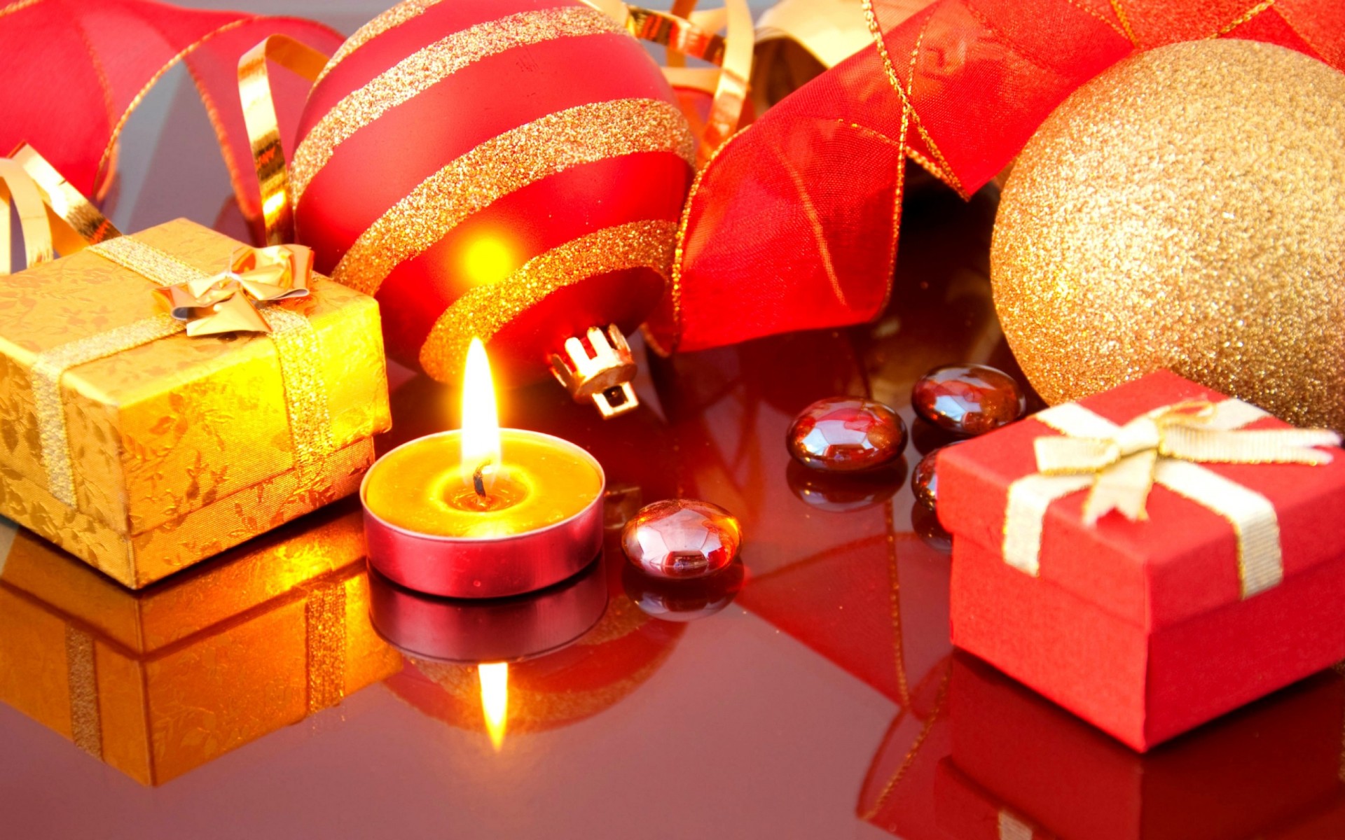 beauté nouvel an bougie réflexion jouets de noël vacances ruban feu boules décoration flamme cadeau