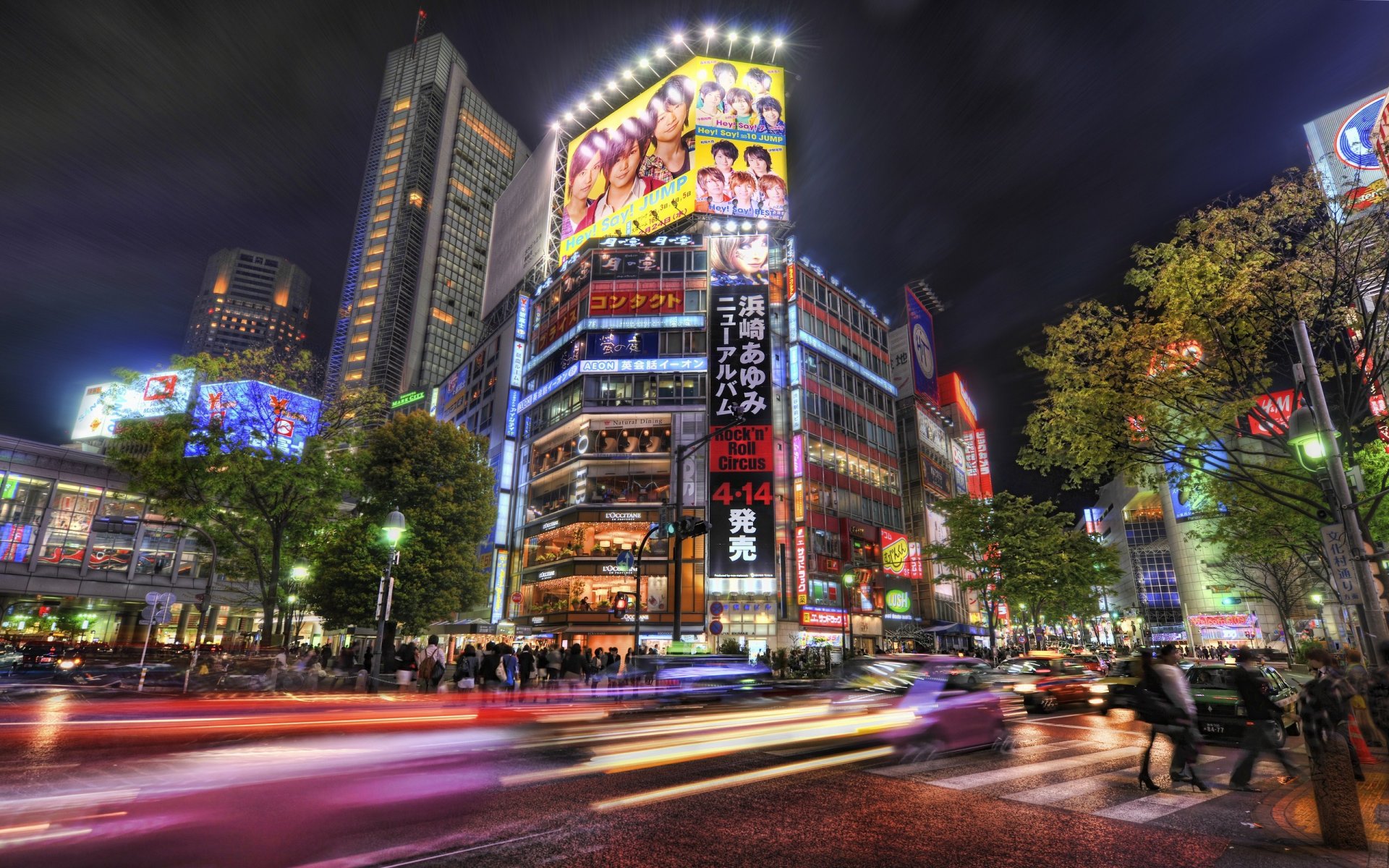 mittlere straße tokio japan nacht