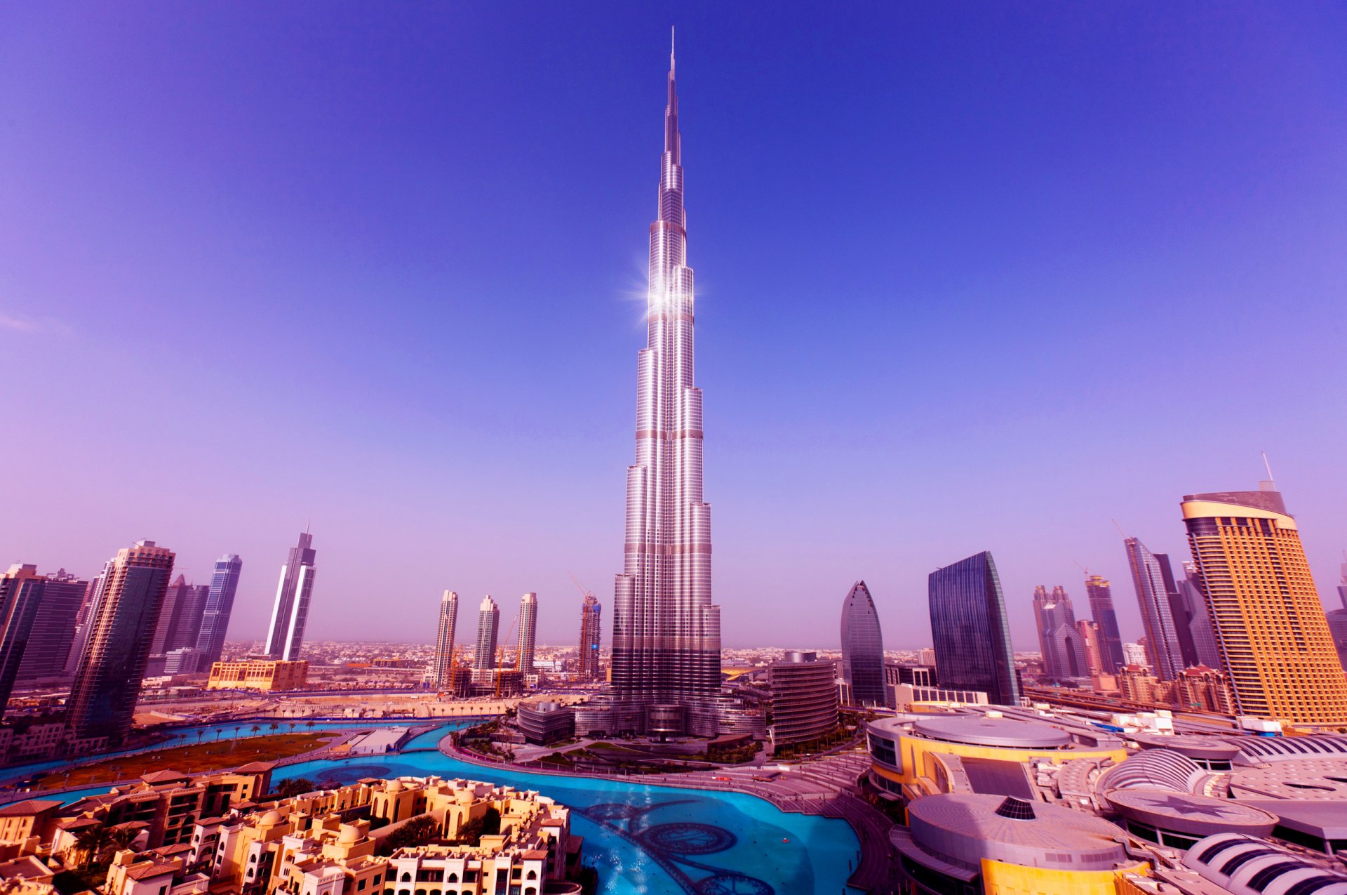 town dubai tower burj khalifa 163 floors 828 meter