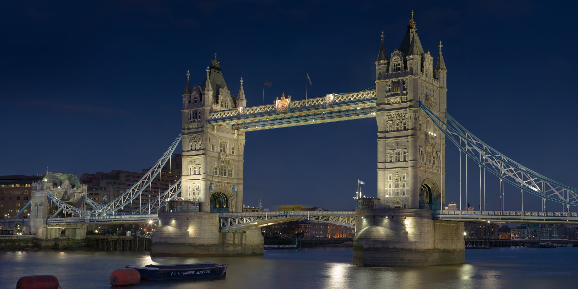 londres inglaterra puente de la torre reino unido támesis noche ciudad barco río capital fondo de pantalla