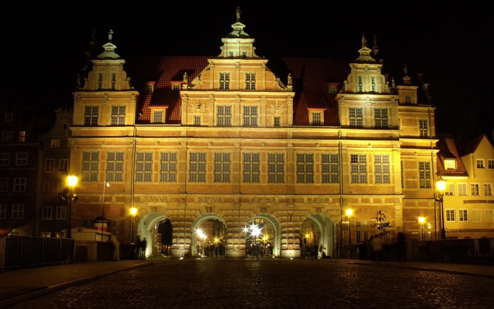 city of night gold gate gdansk night