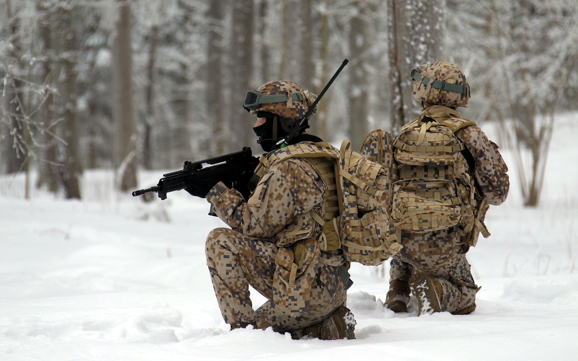 weapons soldiers the latvian army