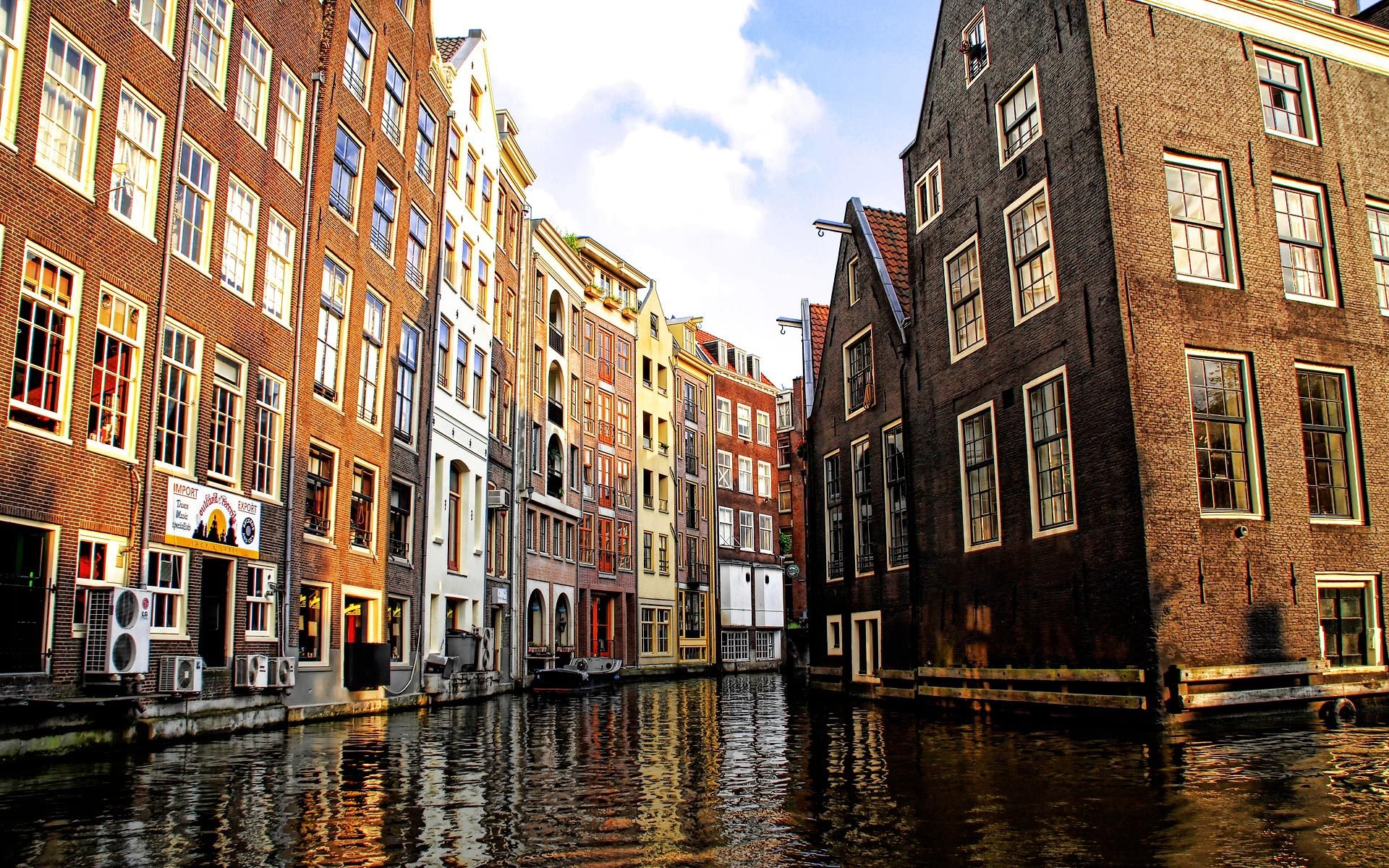 amsterdam kanał wenecki domy budynki miasto