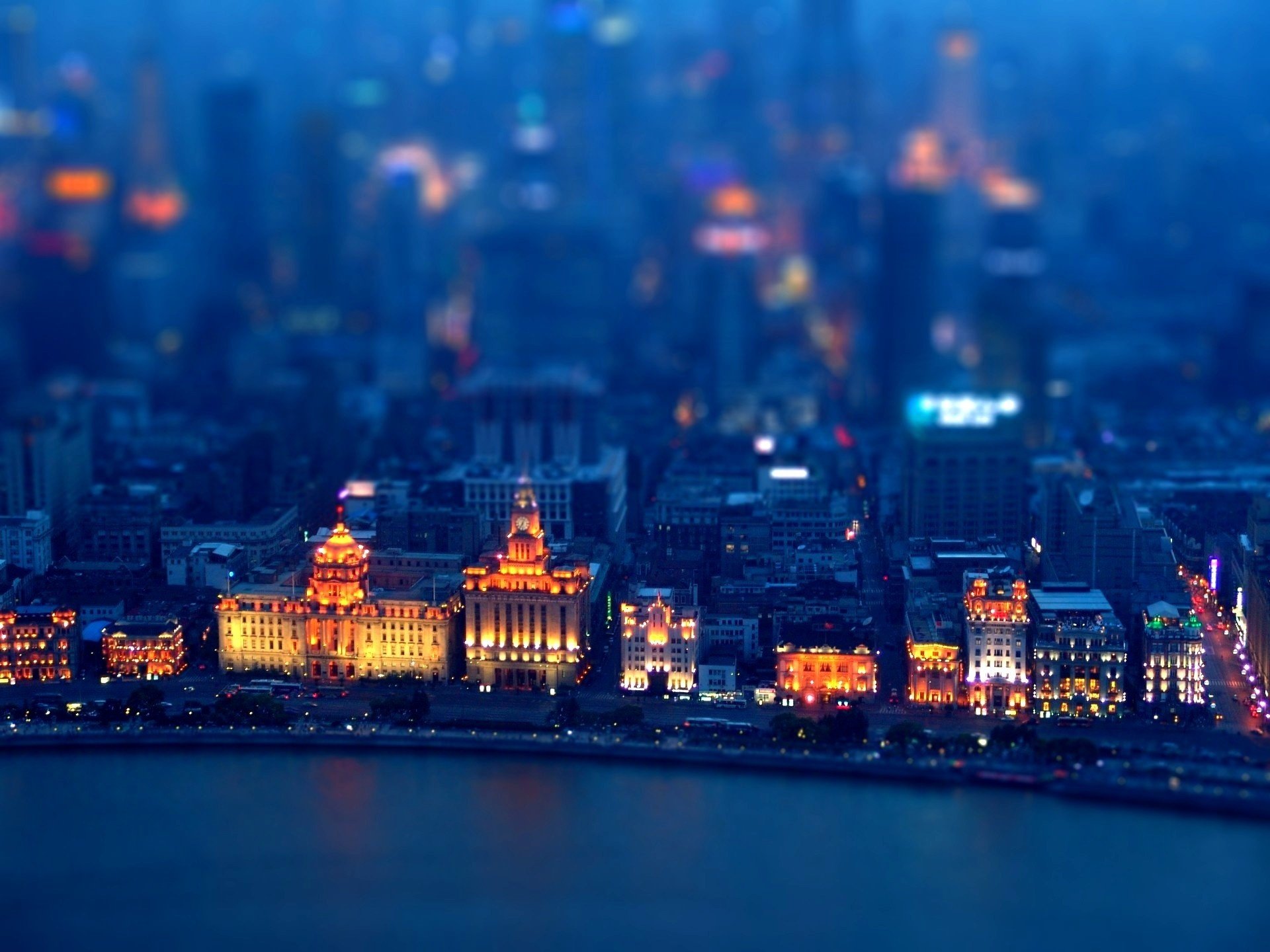 nacht stadt lichter gebäude häuser küste straße verkehr tilt-shift scherung und neigung