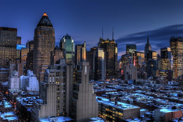 El cielo oscuro cubrió Manhattan