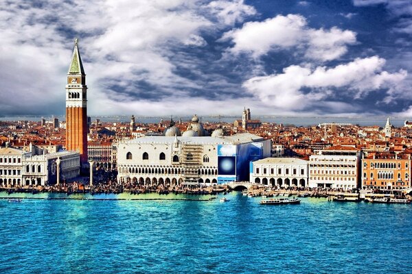 Schöner Himmel in Venedig