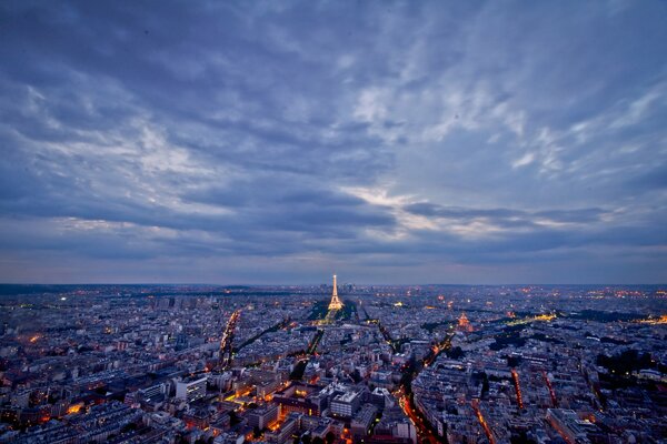 Paris belle ville nocturne