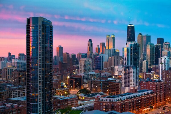 Puesta de sol en la ciudad. Chicago sueño reparador