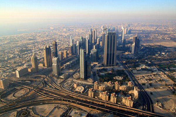 Interscambio stradale nella città di Dubai