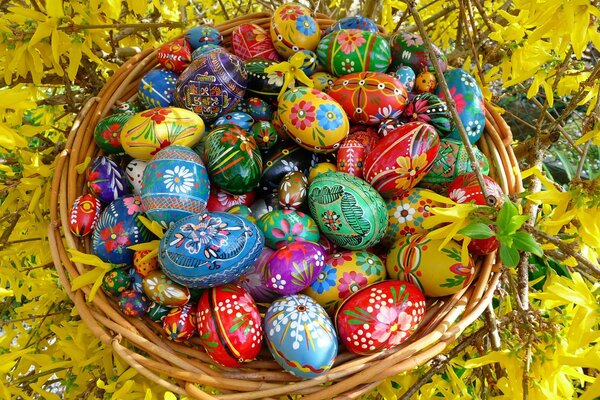 Uova colorate per Pasqua