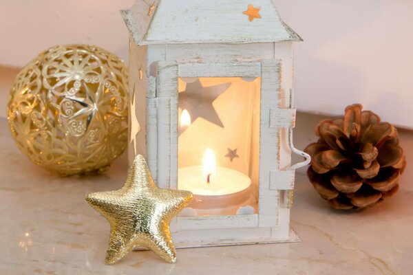 Ambiance chaleureuse dans la nuit de Noël