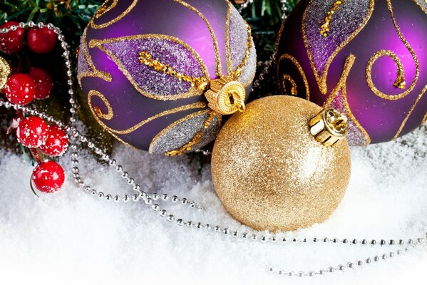 Bolas y perlas para la belleza de Navidad