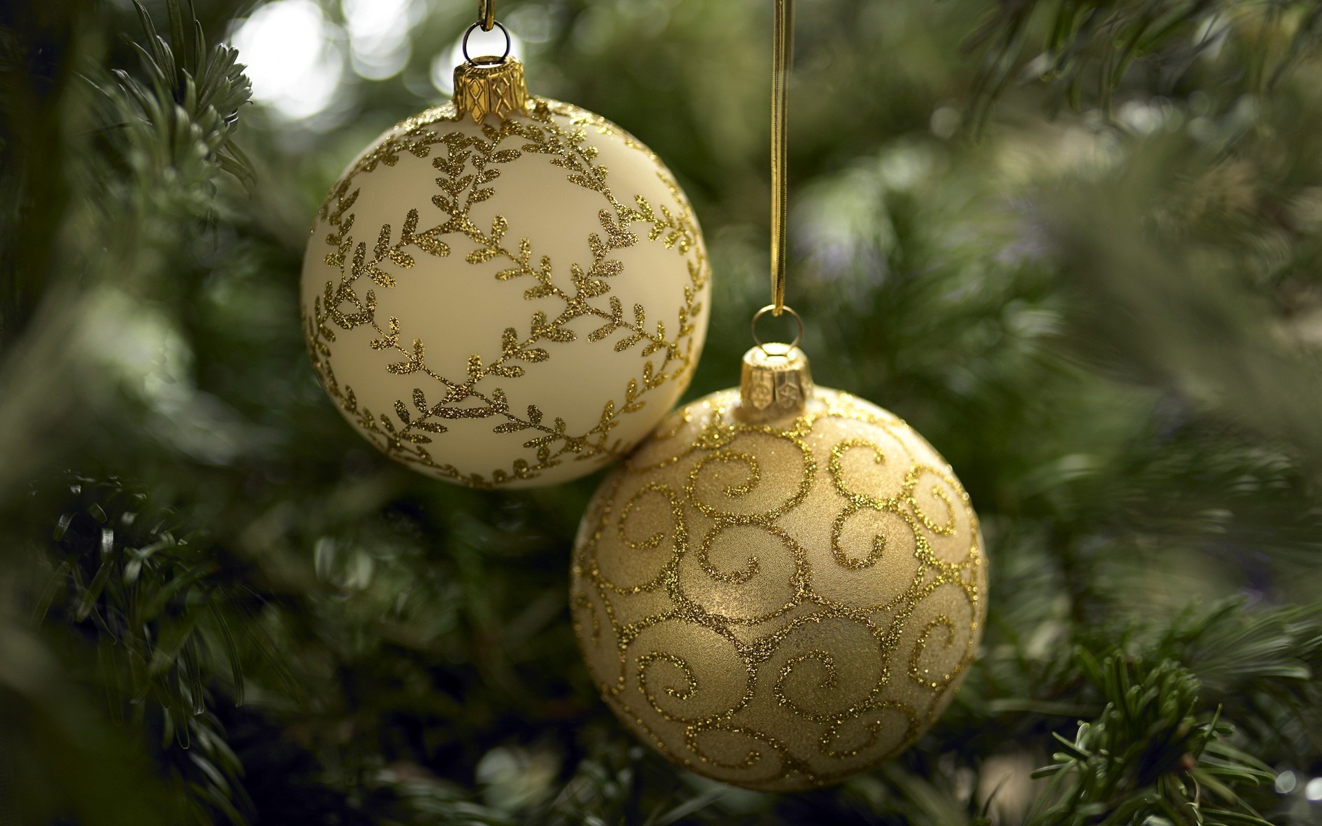 christmas tree balls new year gold toy