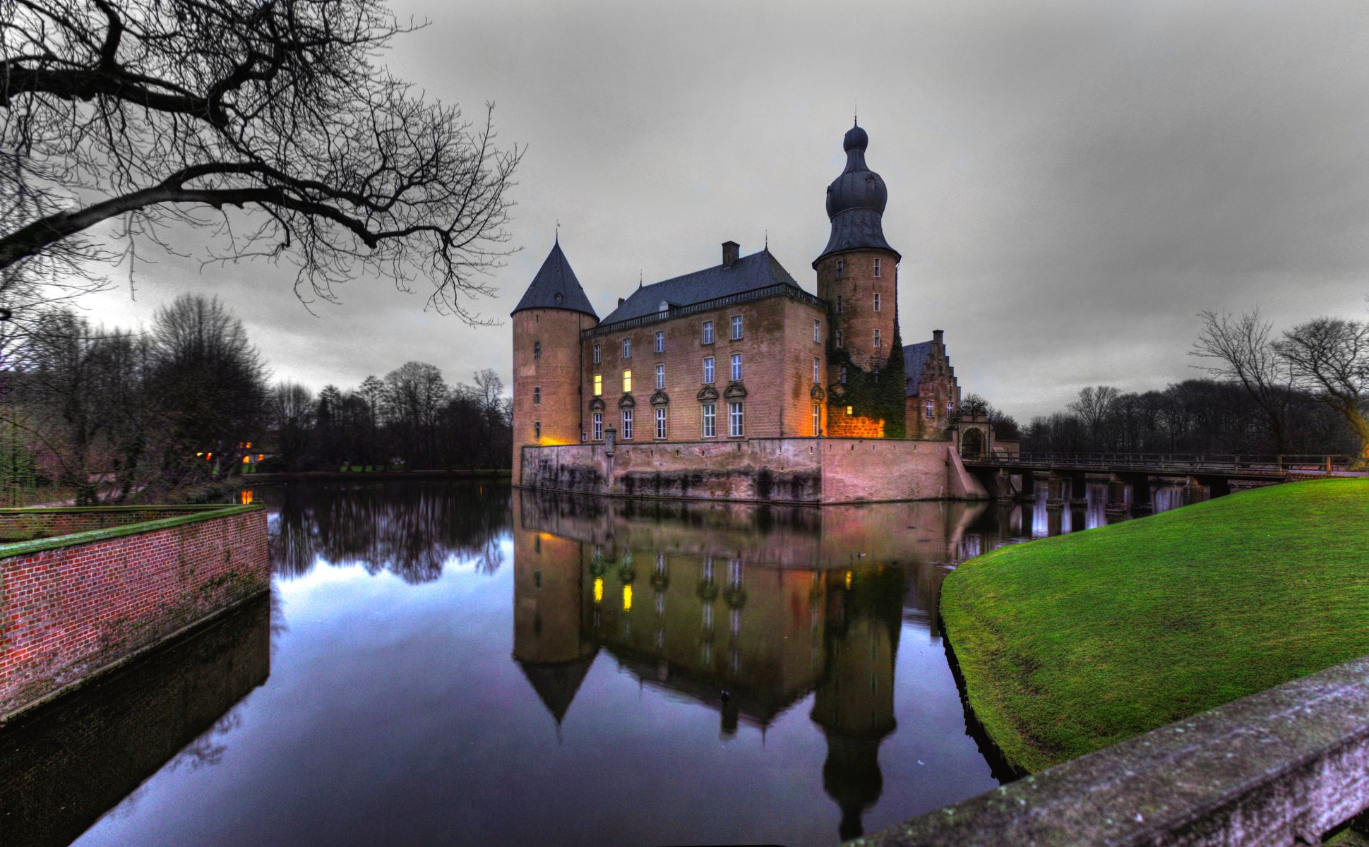 schloss hütte deutschland teich