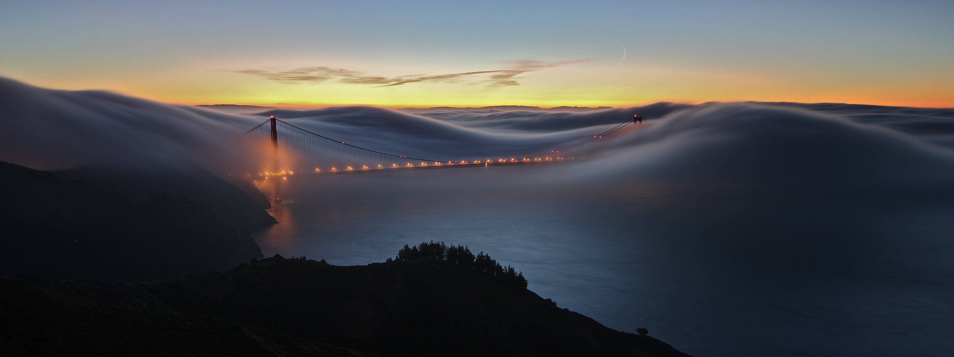 ciudades países lugares nieblas puentes estados unidos estados unidos árboles cielo luna mes del crepúsculo noche luz luces carretera carreteras océano agua mar