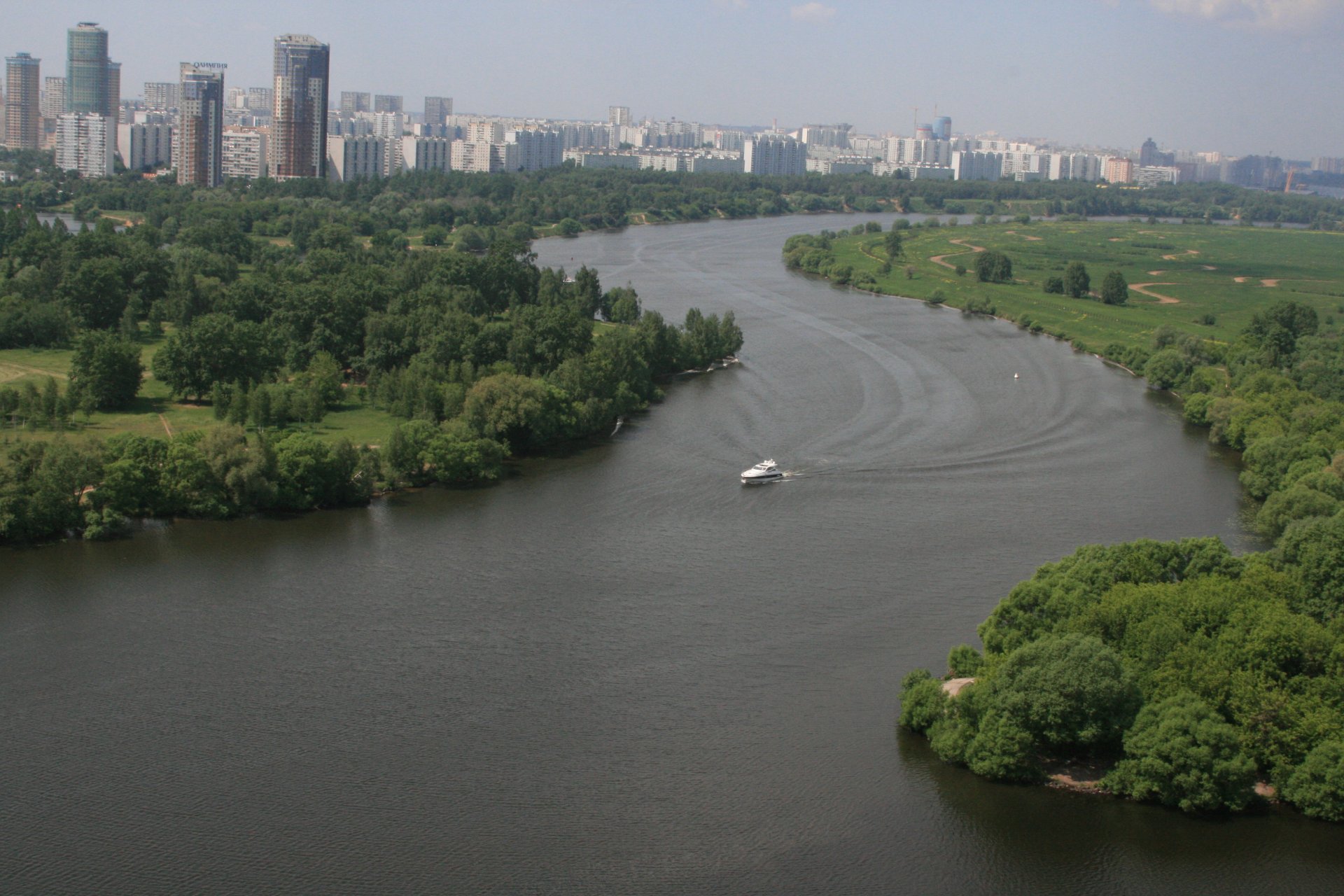 natur fluss moskau yacht schwimmt morgen zuhause stadt spaziergang erholung stimmung