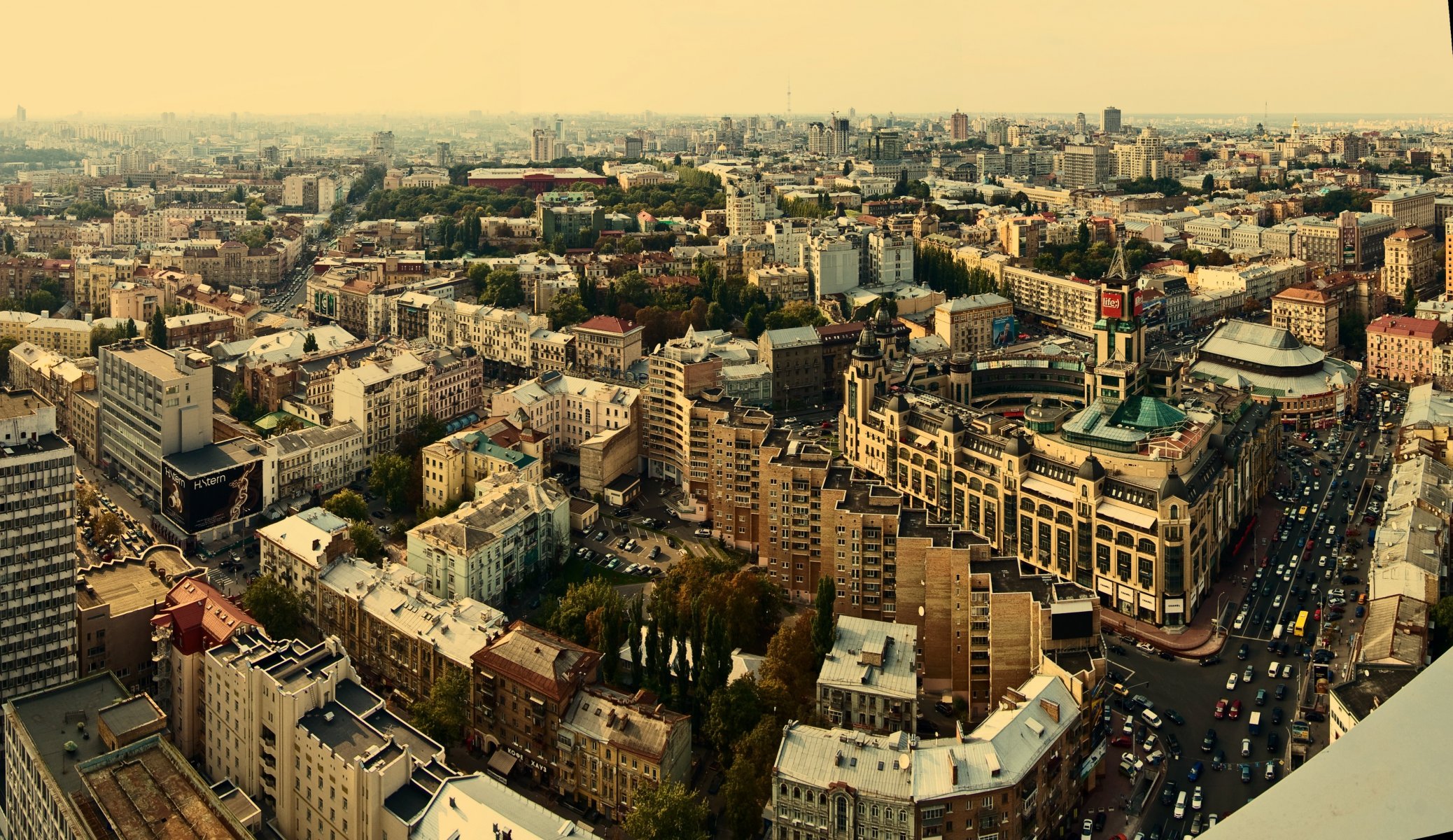 photo town kiev panorama height house buildings street car motion machinery plug people passers residents tree night horizon