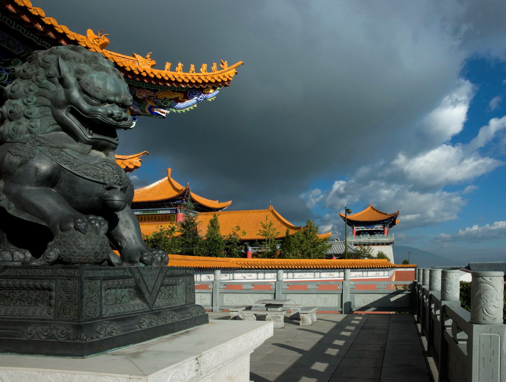 china sculpture dragon house sky cloud