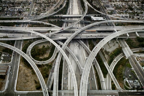 Las bifurcaciones de las carreteras de los Ángeles y la ciudad en sí son mis favoritas