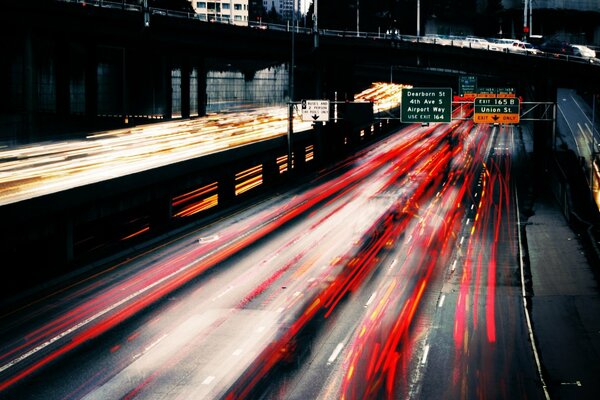 Speed of lights on the motorway