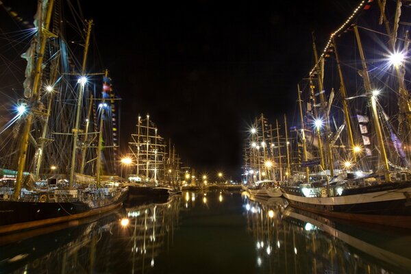 Camino nocturno al paraíso urbano