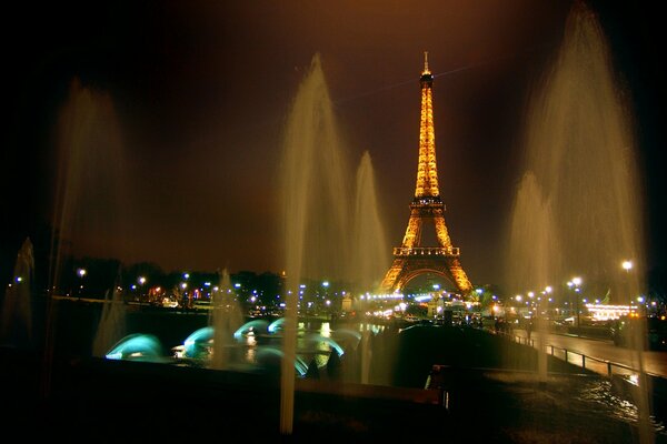 Франция Париж башня ночные огни