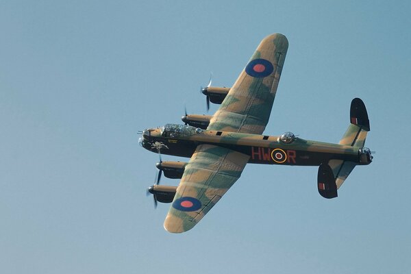 Brytyjski ciężki bombowiec avro lancaster