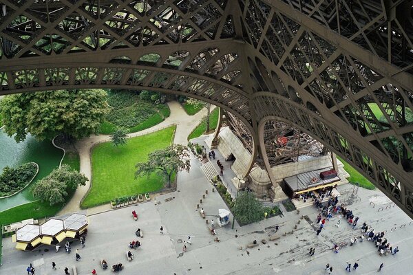 Париж, Франция, башня эйфеля, парк