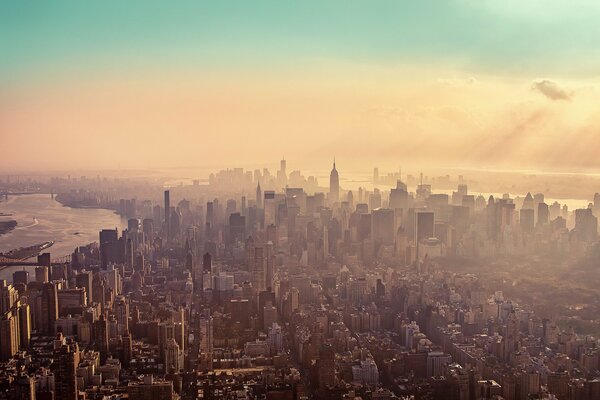 Brume sur New York vue aérienne