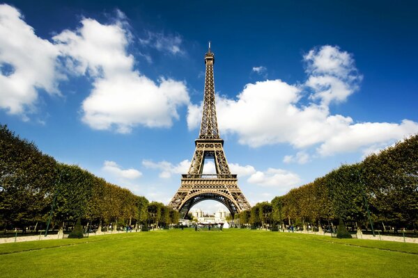 Eiffel Tower on a clear day