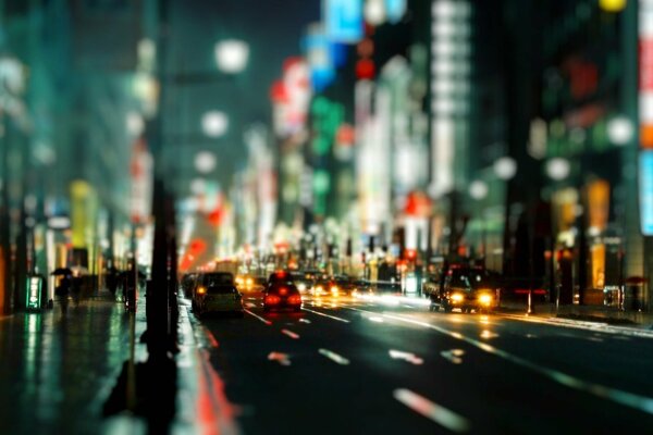 Luci notturne delle strade della città