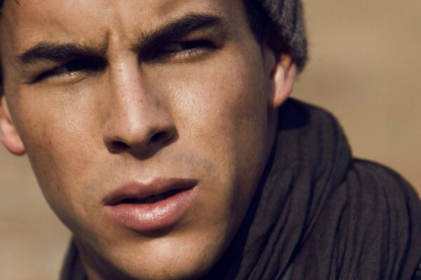 Mario Casas und sein unwiderstehlicher Blick