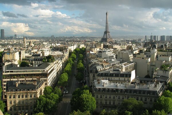 Vue de dessus des rues Parisiennes