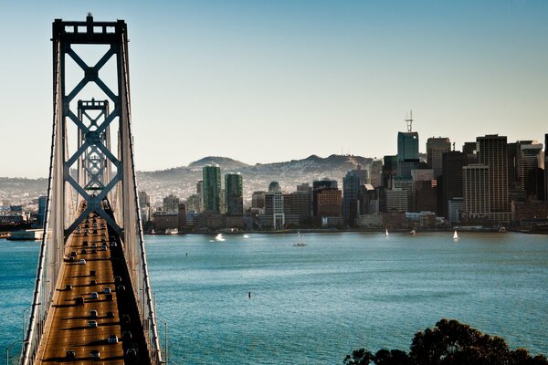 Brücke über der Bucht in San Francisco, Kalifornien