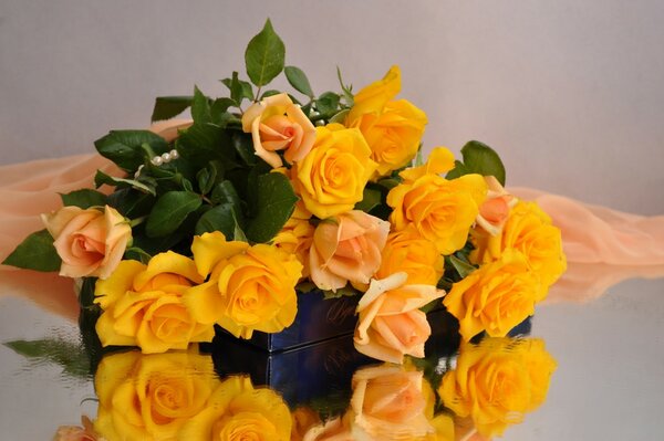 Yellow roses with a compliment