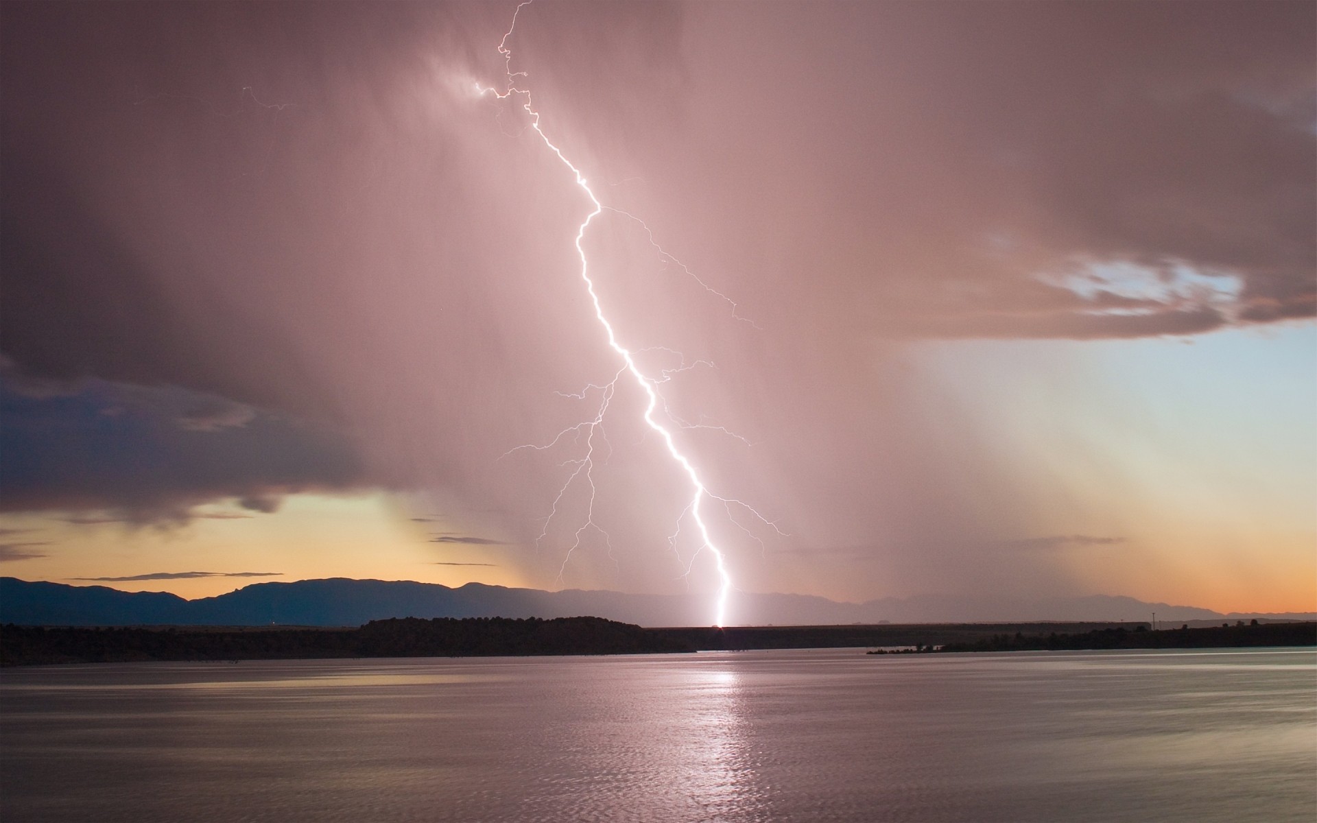 elemento tornado tormenta línea colorado choque relámpago