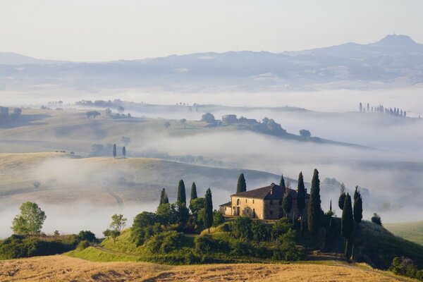 Je veux partir où la nature du matin, le paysage à la maison