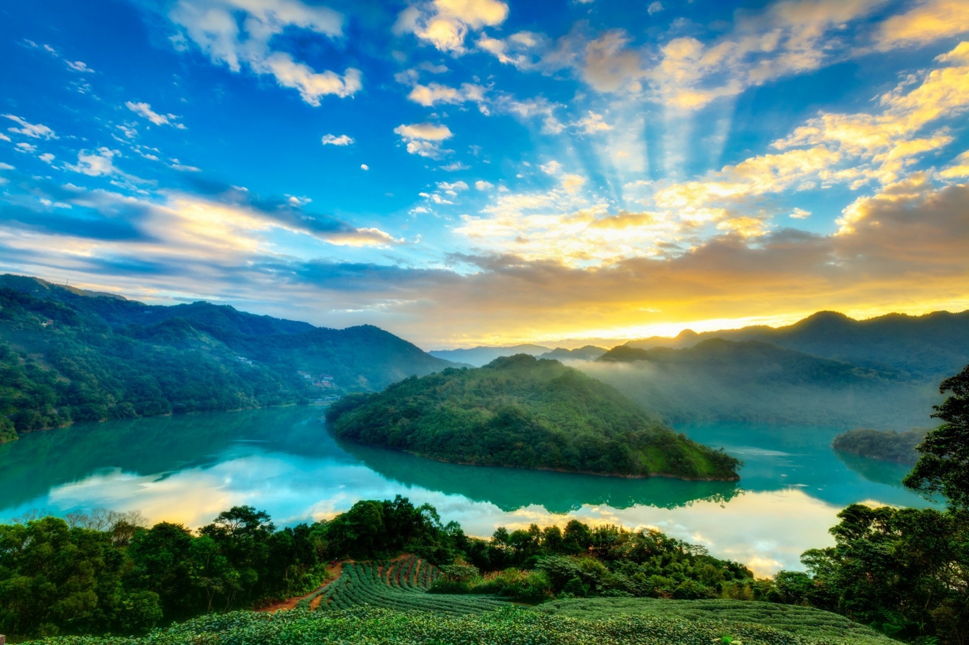 lago montaña isla amanecer