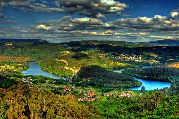 Bellissimo paesaggio. Natura, laghi