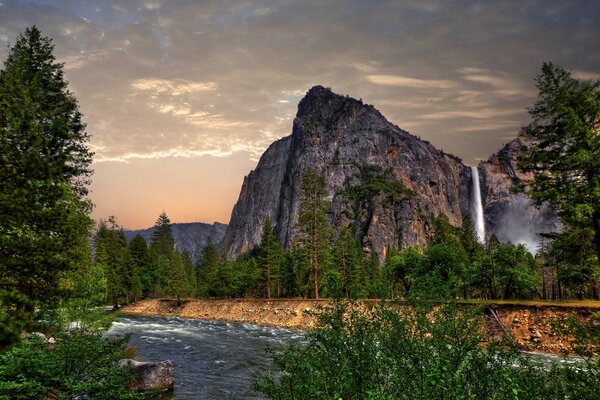 Parco Nazionale di Yosemite negli Stati Uniti