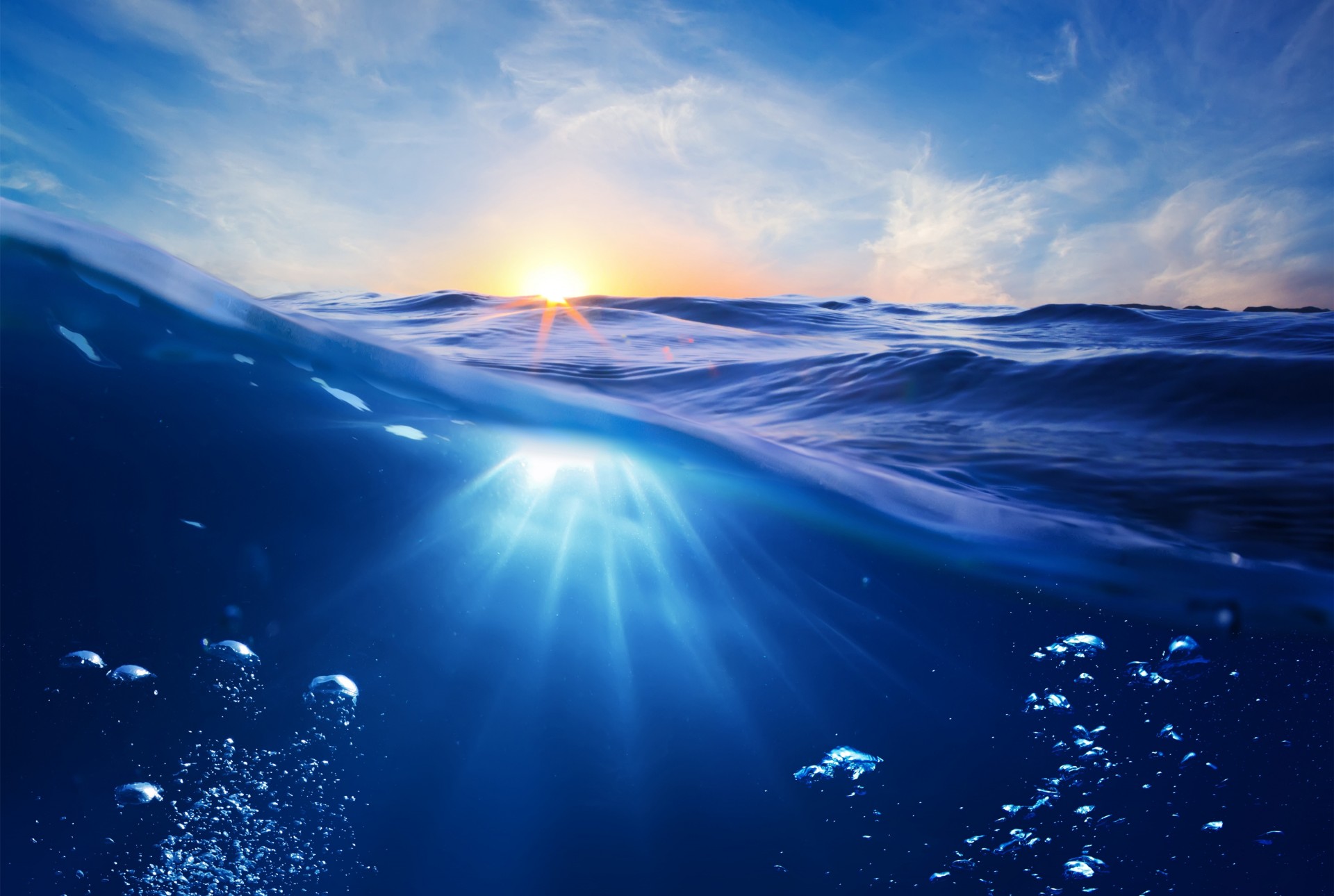 burbujas puesta de sol rayos océano bajo el agua sol