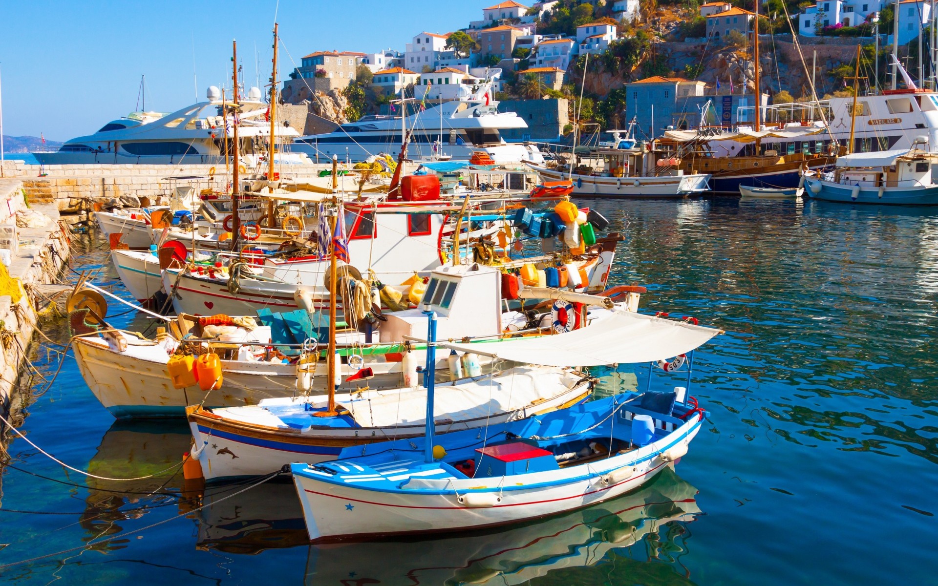 paysage nature mer santorin grèce bateaux maisons