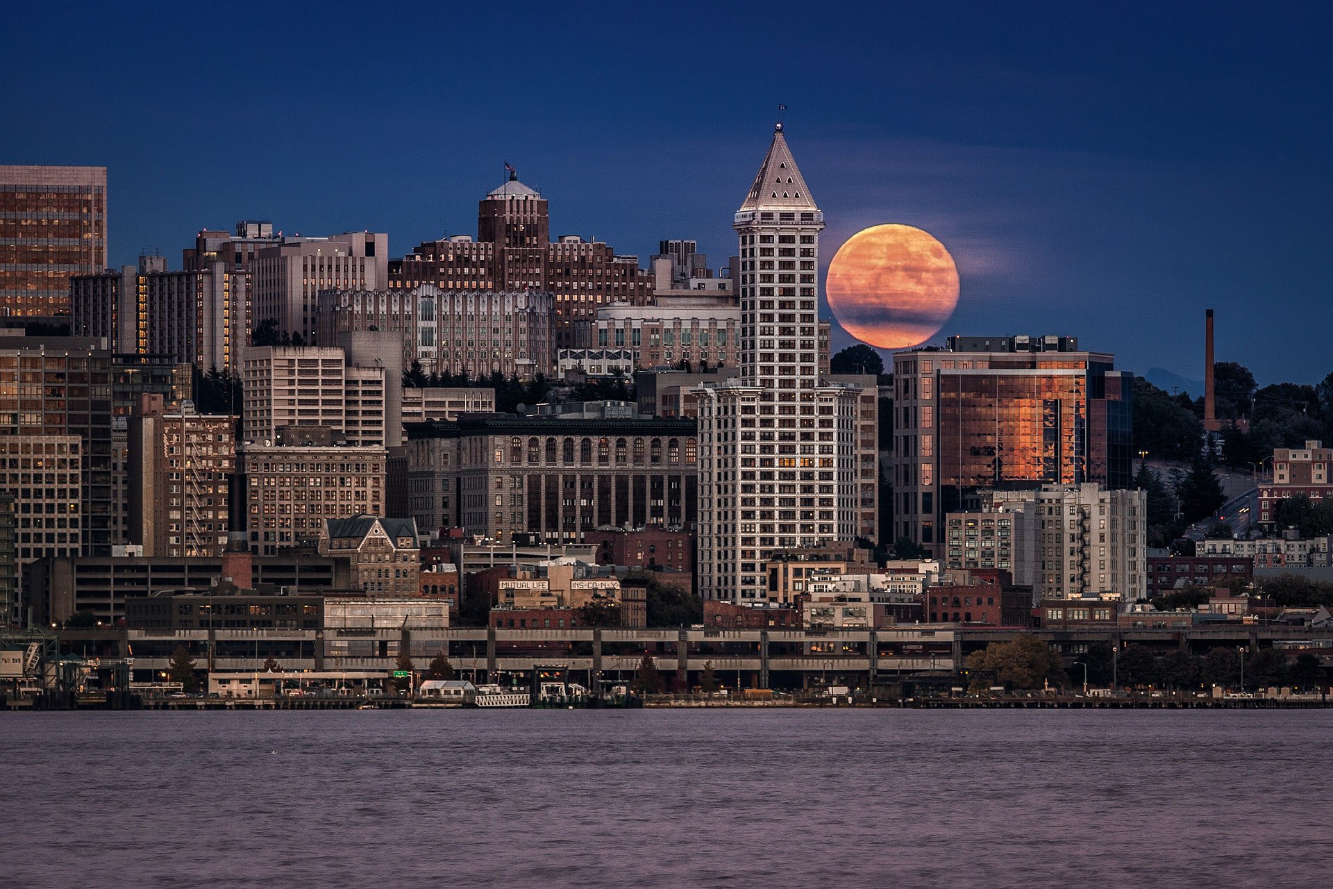 the city seattle the moon home night usa