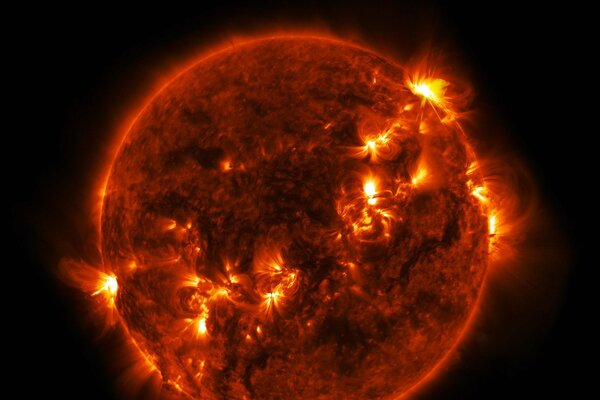 The sun-star flashed out an extra shell